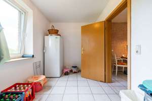 Familienhaus plus Einliegerwohnung auf Traumgrundstück mit 2.354 m² Größe in Hohn – Die vollständige Adresse der Immobilie erhältst du vom Anbieter., 24806 Hohn – Vorschaubild 8