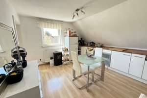 vermietete 2-Zimmer-Dachgeschoss – Die vollständige Adresse der Immobilie erhältst du vom Anbieter., 86179 Haunstetten-Süd, Augsburg – Vorschaubild 4