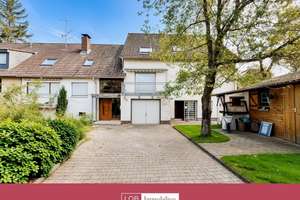 Hier beginnt Ihr neues Kapitel – Zweifamilienhaus mit grünem Garten und Sonne auf zwei Balkonen – Die vollständige Adresse der Immobilie erhältst du vom Anbieter., 67821 Alsenz – Vorschaubild 1