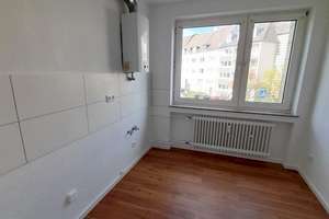 2 Zimmer Wohnung mit 2 Balkonen ideal als WG für 2 Personen – Hohenstaufenallee 29, 52064 Hangeweiher, Aachen – Vorschaubild 3