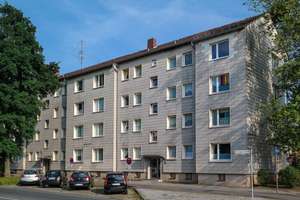 Zentral gelegen u. charmant – 2-Zimmer-Wohnung mit Balkon am Wohltberg – Breslauer Str. 41, 38440 Wohltberg, Wolfsburg – Vorschaubild 3