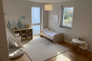 Neuwertiges Reihenmittelhaus Modern, groß,  neuwertig. Energie A+. Kapitalanlage / zeitnaher Eigenbe – Die vollständige Adresse der Immobilie erhältst du vom Anbieter., 61118 Bad Vilbel – Vorschaubild 4