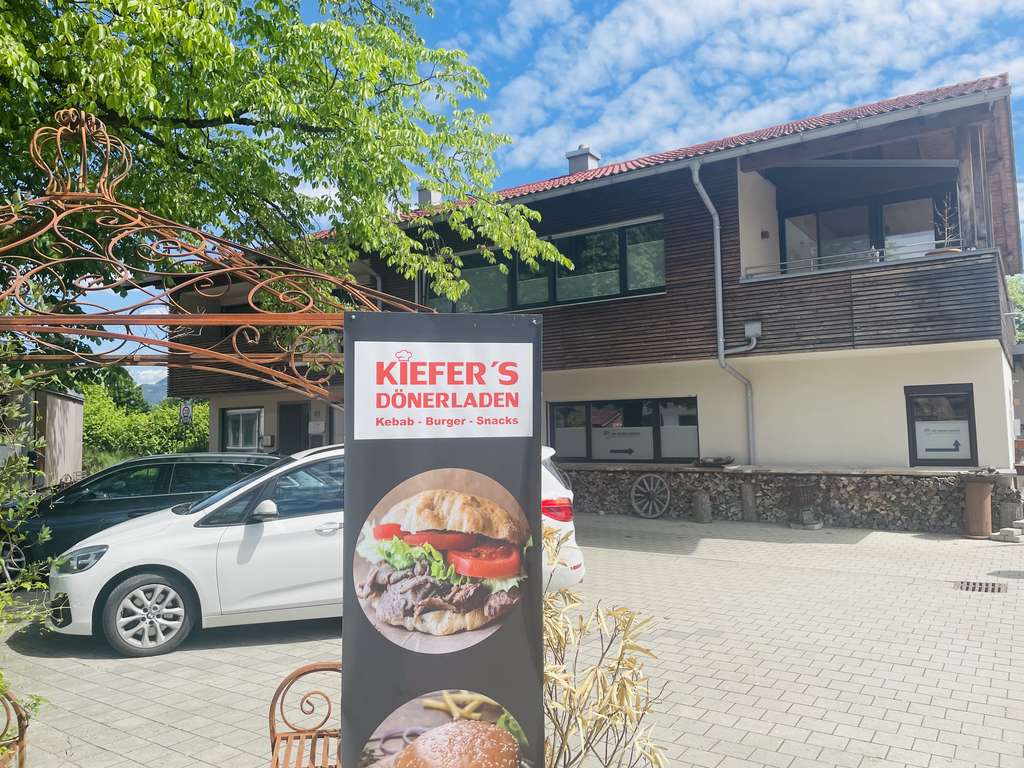 Immobilie in Kiefersfelden - Geschäftshaus mit Wohnungen & Ferienwohnungen! - Bild 1