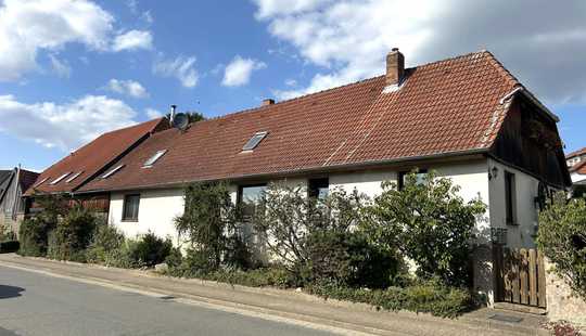 Bild von Ein Zuhause mit Geschichte und Zukunft: Großzügiges Mehrfamilienhaus in ruhiger Lage von Lehre