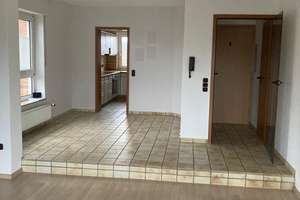 Helle 2-Zimmer-Wohnung mit charmantem Podest-Layout, Einbauküche und Garage in Hamm – Am Pulverschoppen 7, 59071 Uentrop, Hamm – Vorschaubild 3