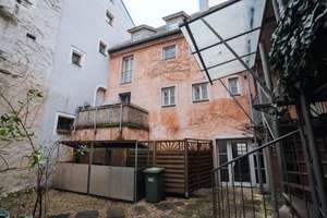 Charmantes, denkmalgeschütztes Wohn- und Geschäftshaus mit unverbaubarem Blick auf die Donau! – Die vollständige Adresse der Immobilie erhältst du vom Anbieter., 93047 Innenstadt, Regensburg – Vorschaubild 8