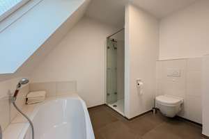 Hochwertige, moderne 3,5 Zi.-Maisonettewohnung in Innenstadtlage von Balingen! – Die vollständige Adresse der Immobilie erhältst du vom Anbieter., 72336 Balingen – Vorschaubild 10