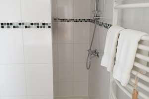 Attraktive 2-Zimmer Wohnung im 5. OG, modernisiert in List – Fraunhoferstraße 2, 30163 List, Hannover – Vorschaubild 5