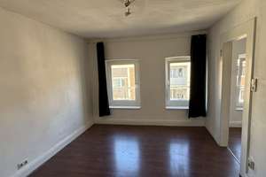 Charmante 3-Zimmer-Dachgeschosswohnung mit Speicherraum – Weidengasse 11A, 50668 Altstadt/Nord, Köln – Vorschaubild 3