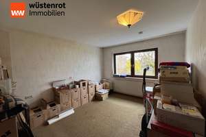 Gepflegtes Zweifamilienhaus mit großzügigem Grundstück, Terrasse, Balkon und Garage in Mutlangen – Spagenstraße 10, 73557 Mutlangen – Vorschaubild 17