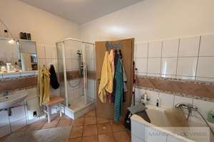 Top Modernisiertes 3-Familienhaus
mit 2 Garagen – Die vollständige Adresse der Immobilie erhältst du vom Anbieter., 45307 Leithe, Essen – Vorschaubild 18