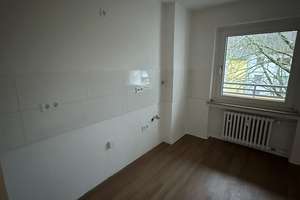 vollständig saniert!!! Wohnkomfort im 2. OG mit Balkon und 59,64 m² Wohnfläche in Essen – Fünfhandbank 15-33, 45307 Kray, Essen – Vorschaubild 3