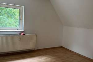 Charmante 2-Zimmer Wohnung im Dachgeschoss mit geräumigem Badezimmer – Finkenherd 15, 38229 Hallendorf, Salzgitter – Vorschaubild 10