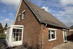 Einfamilienhaus mit großer Garage, Keller und Eigentumsgrundstück. – Die vollständige Adresse der Immobilie erhältst du vom Anbieter., 26529 Wirdum – Vorschaubild 4