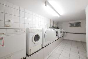 Großzügige renovierte 4-Zimmer-Wohnung mit 2 Bädern, Balkon & EBK in Schloß Neuhaus – Almering 5, 33104 Schloß Neuhaus, Paderborn – Vorschaubild 35