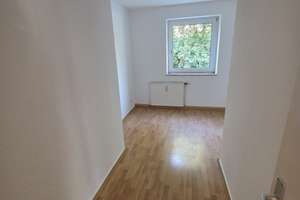 Köln-Flittard, gemütliche Vierzimmerwohnung mit Balkon – Einsteinstraße 9, 51061 Flittard, Köln – Vorschaubild 4