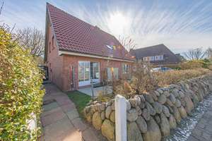 Großzügiges Einfamilienhaus mit Einliegerwohnung, Wintergarten und vielseitigem Nutzungspotenzial – Die vollständige Adresse der Immobilie erhältst du vom Anbieter., 25980 Sylt (Gemeinde) – Vorschaubild 3