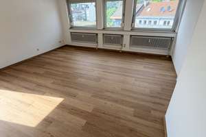 80qm 2-Zimmer Wohnung mit Balkon & WLAN WG-geeignet – Hofkamp 140, 42103 Elberfeld, Wuppertal – Vorschaubild 3