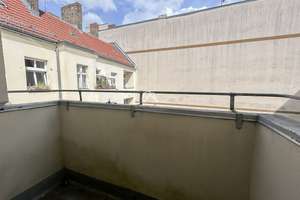 ALTBAUCHARME MIT POTENZIAL: 2-ZIMMER-WOHNUNG MIT BALKON IM 4.OG IN WILMERSDORF I PROVISIONSFREI – Mecklenburgische Straße 87/88, 10713 Wilmersdorf, Berlin – Vorschaubild 15