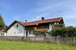 Top gelegenes EINFAMILIENHAUS - mit Einliegerwohnung – Die vollständige Adresse der Immobilie erhältst du vom Anbieter., 87634 Obergünzburg – Vorschaubild 1