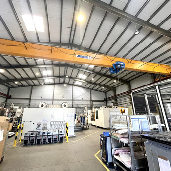 Kompakte Lager/Produktionshalle | optionale Freifläche | funktionale Verwaltungsflächen