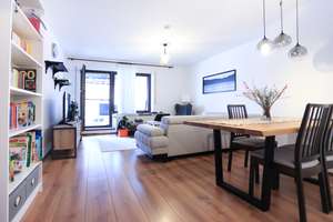 Exklusive 3-Zimmer-Wohnung in verkehrsgünstiger Lage mit eigenem Garten – Grolandstraße 34, 90408 Uhlandstraße, Nürnberg – Vorschaubild 2