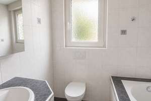 Charmante Erdgeschosswohnung mit traumhaftem Garten und Teich – In der Schleue 18, 47228 Bergheim, Duisburg – Vorschaubild 38
