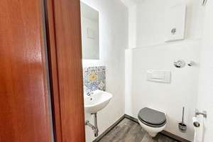 "Harmonische 3-Zimmer-Wohnung mit Balkon, Stellplatz, Gäste-WC und viel Stauraum" – Friedrichsgrüner Straße 11, 8112 Wilkau-Haßlau – Vorschaubild 11