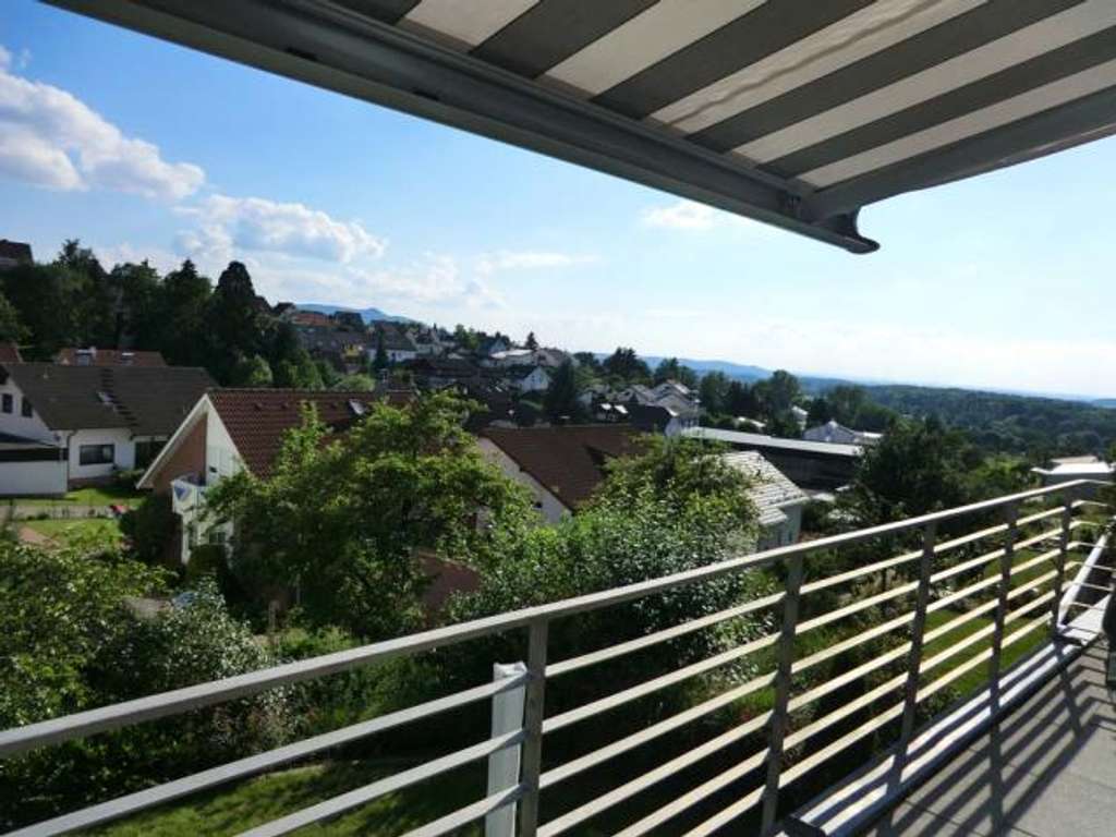 Immobilie in Aichelberg - Anwesen mit unverbaubarem Panorama in Aichelberg – Pool, Spa & Einliegerbereich - Bild 3