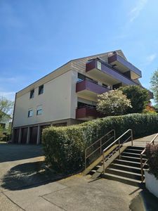 Attraktive 3,5-Zimmer-Wohnung mit Balkon und Ausblick in Flein