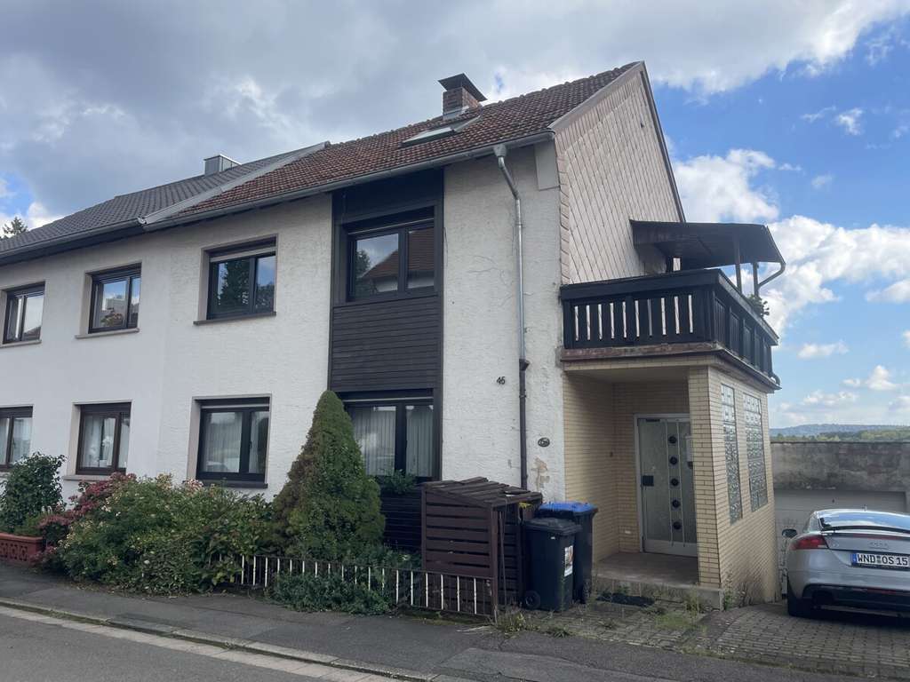 renovierungsbedürfiges Mehrfamilienhaus in Neuweiler