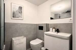 ERSTBEZUG NACH SANIERUNG UND MÖBLIERUNG: MODERNE 3-ZIMMER-WOHNUNG – Die vollständige Adresse der Immobilie erhältst du vom Anbieter., 70186 Gablenberg, Stuttgart – Vorschaubild 9