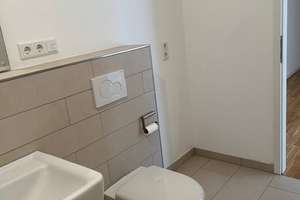 Stilvoll leben: Helle 2-Zimmer-Wohnung – Fußbodenheizung & Einbauküche inklusive – Robert-Bosch-Straße 18 B, 64293 Darmstadt-Nord, Darmstadt – Vorschaubild 3