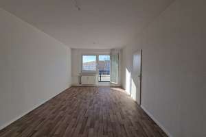 Einziehen und wohlfühlen***gemütliche 3-Zimmer-Wohnung mit Wannenbad und großen Balkon! – Jupiterstraße 38, 4205 Grünau-Nord, Leipzig – Vorschaubild 2