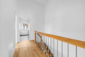 Modernes Neubau-Reihenendhaus West mit Südgarten & TG-Zugang – Die vollständige Adresse der Immobilie erhältst du vom Anbieter., 83052 Bruckmühl – Vorschaubild 10