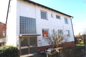Attraktives Zweifamilienhaus mit großzügigem Grundstück &amp; viel Potenzial in Pforzheim