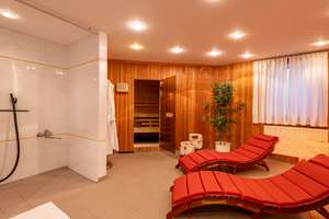 EXKLUSIVE PREMIUM-VILLA IN BESTLAGE ! BURGBLICK - HALLENBAD - TIEFGARAGE - SPA - – Schweitzerstraße 7, 84489 Burghausen – Vorschaubild 19