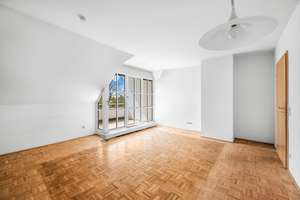 Charmante 2-Zimmer-Dachgeschosswohnung in absolut ruhiger Sackgasse – Die vollständige Adresse der Immobilie erhältst du vom Anbieter., 80638 Nymphenburg, München – Vorschaubild 3