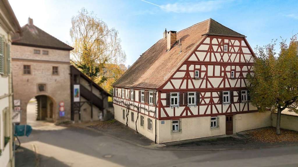 Immobilie in Sommerach - Baderhaus Sommerach 1561 – Denkmalschutz mit erstklassigen Abschreibungsvorteilen für Kapitalanleger - Bild 2