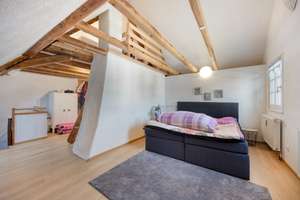 freistehendes Zweigenerationshaus mit Potenzial zum 3 Familienhaus mit ca. 263 qm – Die vollständige Adresse der Immobilie erhältst du vom Anbieter., 42653 Gräfrath, Solingen – Vorschaubild 14