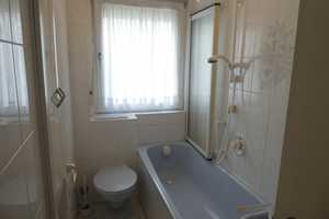 Geräumiges Zweifamilienhaus mit idyllischem Garten und Kamin! – Offenbach am Main – Vorschaubild 9