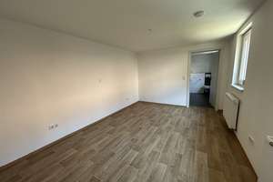 Ruhige Innenstadtwohnung Rathaus Fürth/ U-Bahn! Renovierte 3,5 Zi.-Whg. für das Paar im  Innenhof. – Die vollständige Adresse der Immobilie erhältst du vom Anbieter., 90762 Altstadt, Innenstadt, Fürth – Vorschaubild 7