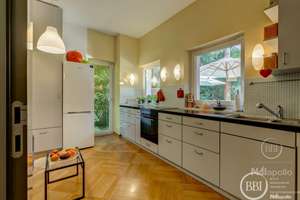 Prämiertes Architektenhaus, 8 Zimmer, 212 m², Südwest-Eckgrundstück in Zehlendorf – 14165 Zehlendorf, Berlin – Vorschaubild 11