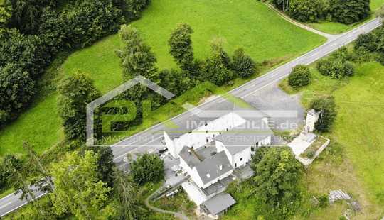 Bild von Investieren, wo Wohnkomfort auf Naturidylle trifft – 17 Wohneinheiten-Mehrfamilienhaus in Hambach