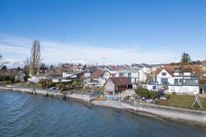 WASSERLAGE DELUXE
ANKOMMEN - AUFATMEN - AM SEE ZUHAUSE – Die vollständige Adresse der Immobilie erhältst du vom Anbieter., 78476 Allensbach – Vorschaubild 33