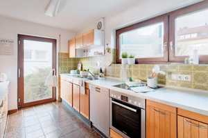 RESERVIERT: Tolles Haus in ruhiger Lage mit ansprechender Architektur ++SPLIT-LEVEL++ – Esslingen (Kreis) – Vorschaubild 8