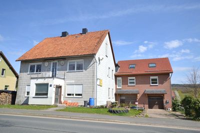 Fachwerkhaus mit ausgebauter Scheune in 37632 Mainzholzen