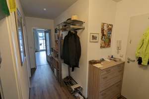 Möbelierte Wohnung 2 Zimmer, Küche, Bad,  renovierte vollmöblierte 56 m2 Wohnung  mit Balkon – Innere Uferstraße 5a, 86153 Rechts der Wertach, Augsburg – Vorschaubild 4