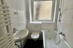 Renovierte & helle 2-Zimmerwohnung mit Balkon und Fahrstuhl in der Mitte Wiesbadens! – Yorckstrasse 24, 65185 Westend / Bleichstraße, Wiesbaden – Vorschaubild 9