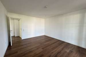 Lichtdurchflutete 2-Raum-Wohnung mit großzügigem Balkon  – 39104 Buckau, Magdeburg – Vorschaubild 2